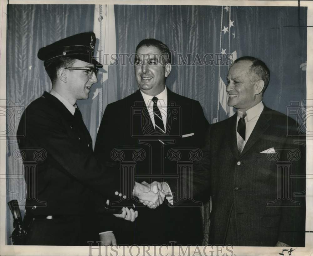 1966 Press Photo William Joseph Townsend top graduate in City Council Chamber - Historic Images