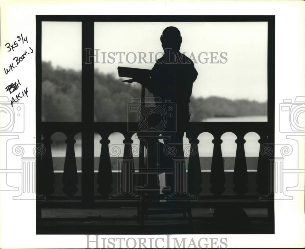 1994 Press Photo Kenneth Soileau cuts sheet metal for Treasure Chest Casino- Historic Images