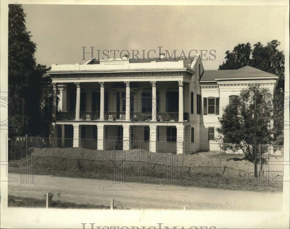 Administration Building, U.S. Marine Hospital Carville, Louisiana-Historic Images