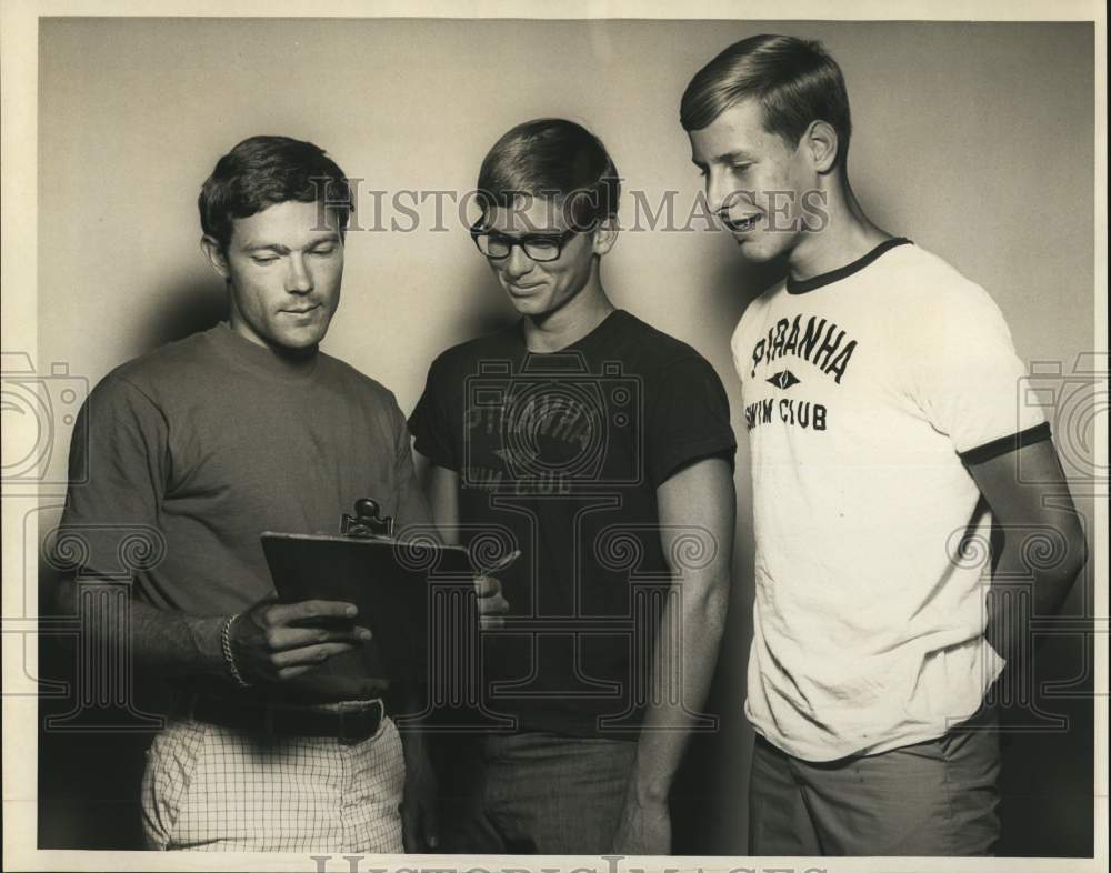 1969 Press Photo Coach Butch Trellere with A.A.U. swimmers - noc86426- Historic Images