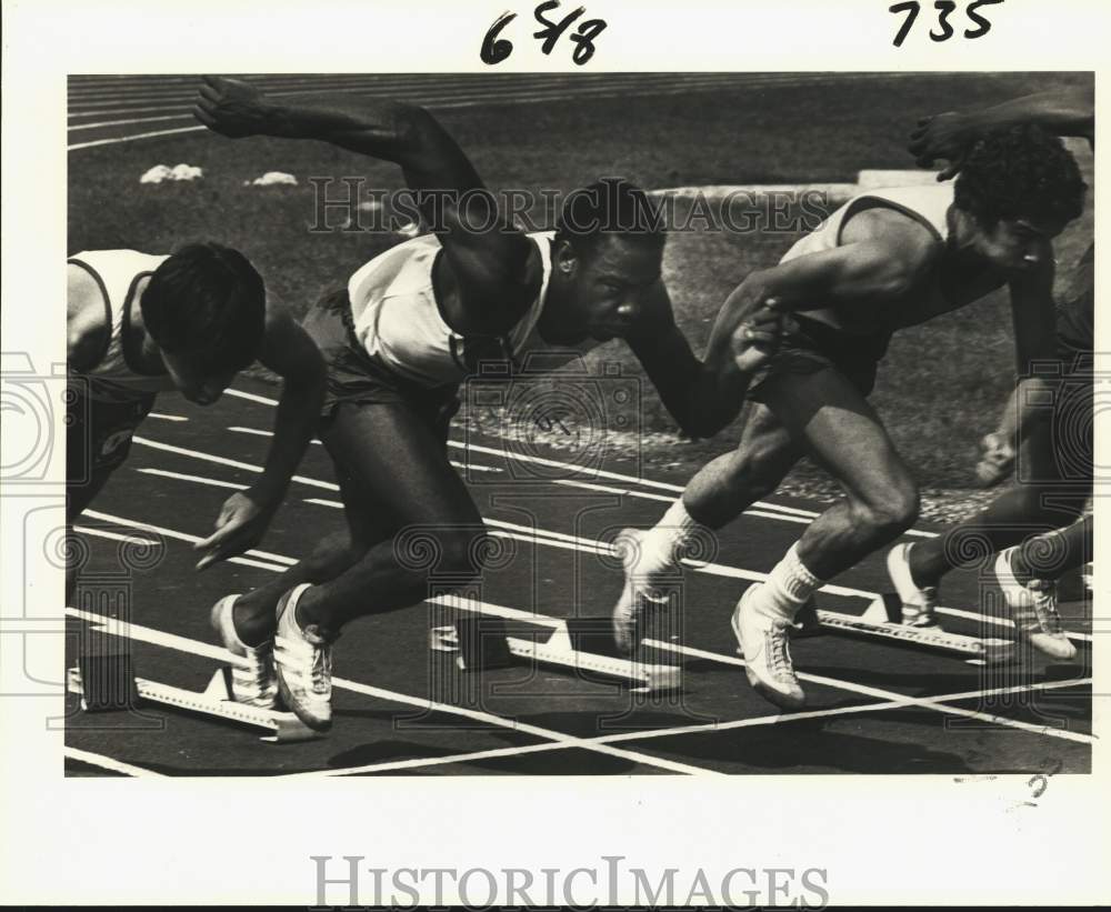 1982 Press Photo Reggie Dupard, Curtis start of 100 meters - noc87206 - Historic Images