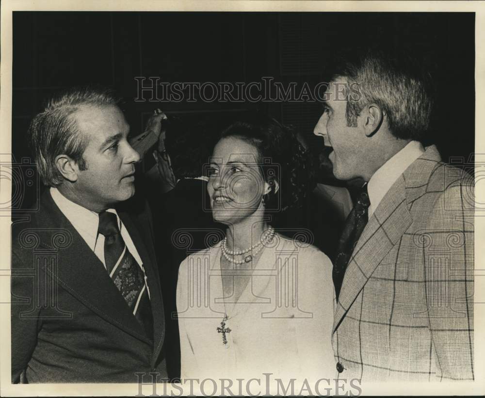 1973 Press Photo Edwin Edwards, wife and Charles E. Clark - Historic Images