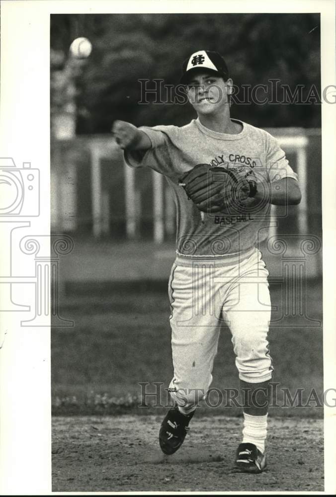 1987 Press Photo Holy Cross second baseman Glenn Haggerty - noc87900- Historic Images