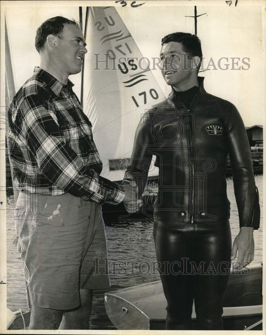 1964 Press Photo Alen Foster and Raudell Swan at Finn Championship sailing event - Historic Images