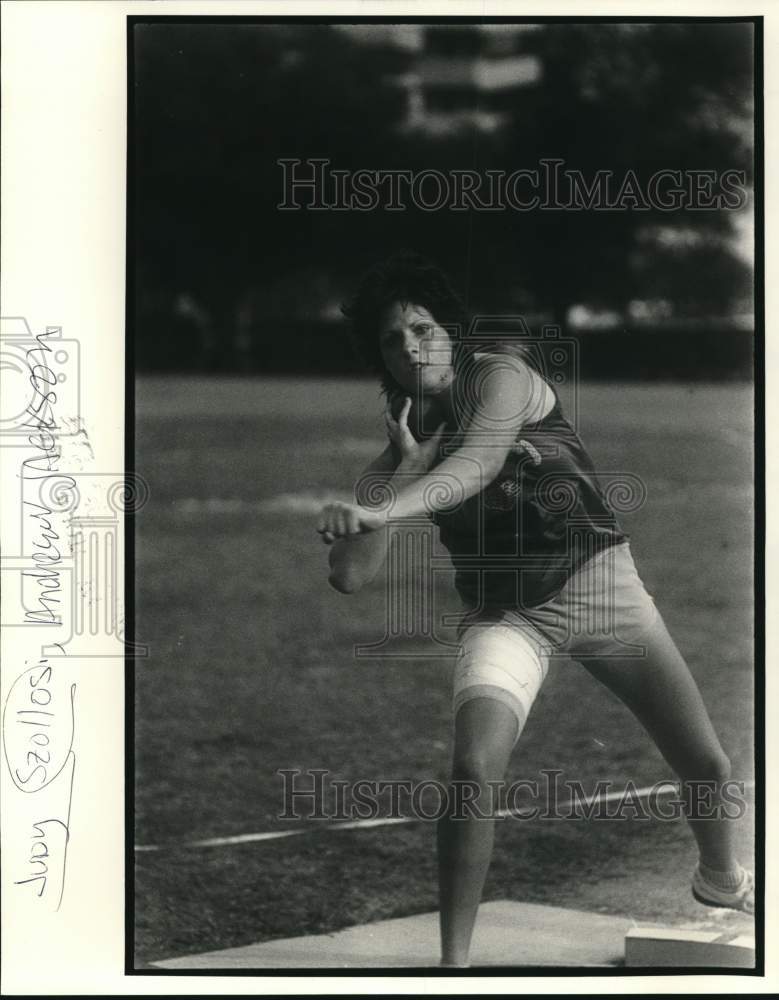 1984 Press PhotoJudy Szollosi, Andrew Jackson student, prepares to throw shotput- Historic Images