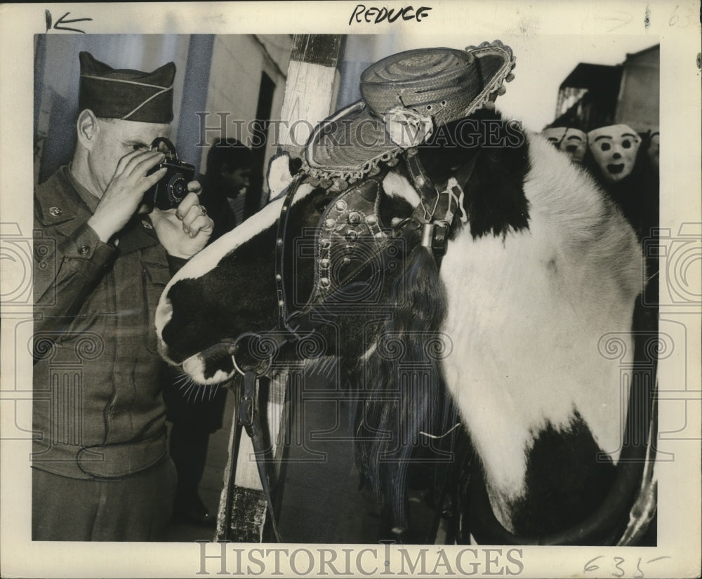 1948 Sergeant McLean Takes Photo of Horse, Mardi Gras, New Orleans - Historic Images