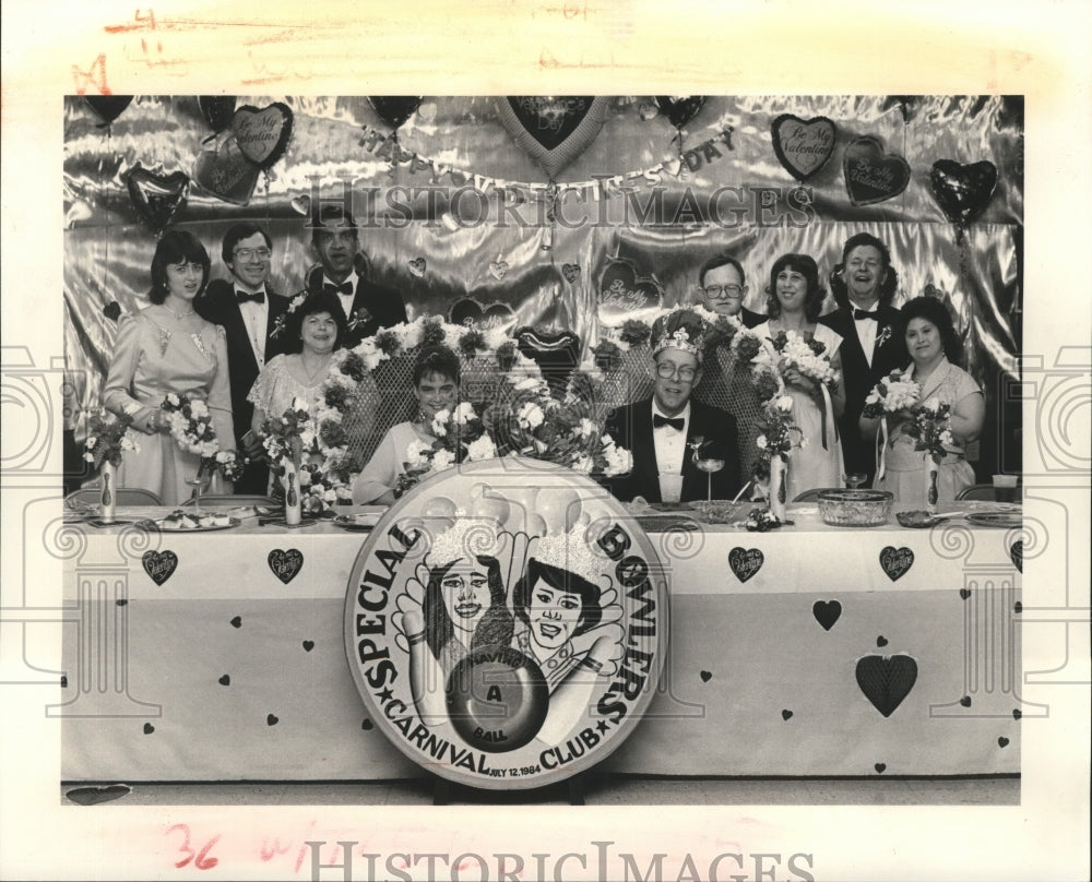 1987 Court of the Special Bowlers, Mardi Gras, New Orleans - Historic Images