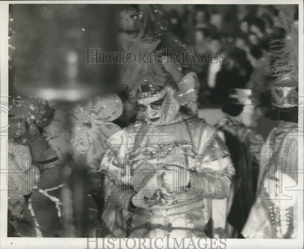 1969 Extravagant Costume Seen at Mardi Gras, New Orleans  - Historic Images