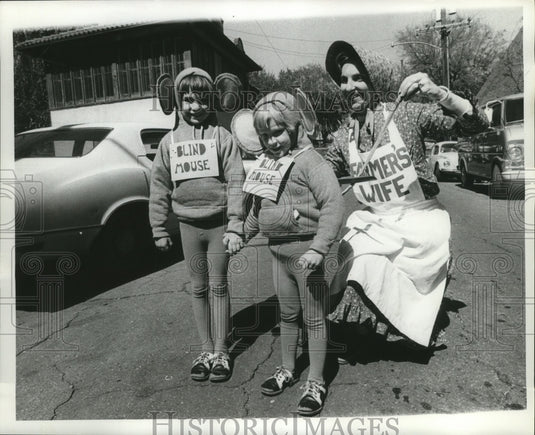 1974 Farmers Wife & Mice Carnival Maskers in New Orleans  - Historic Images