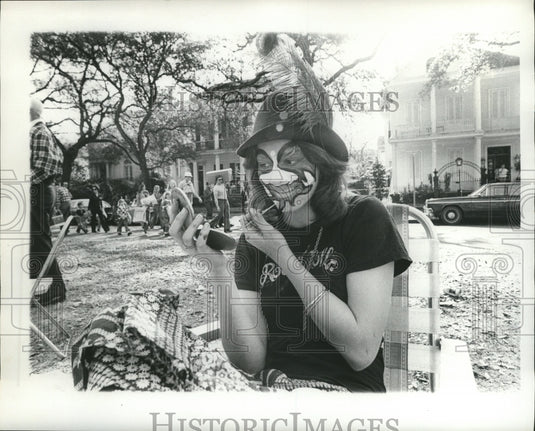 1975 Carnival Masker Woman Painting Face in New Orleans  - Historic Images