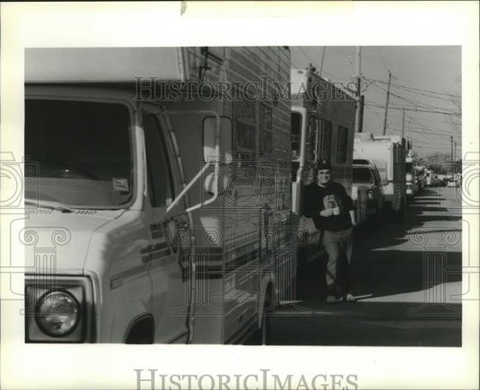 1990 Donald Marx, first in line for the Mardi Gras parades - Historic Images