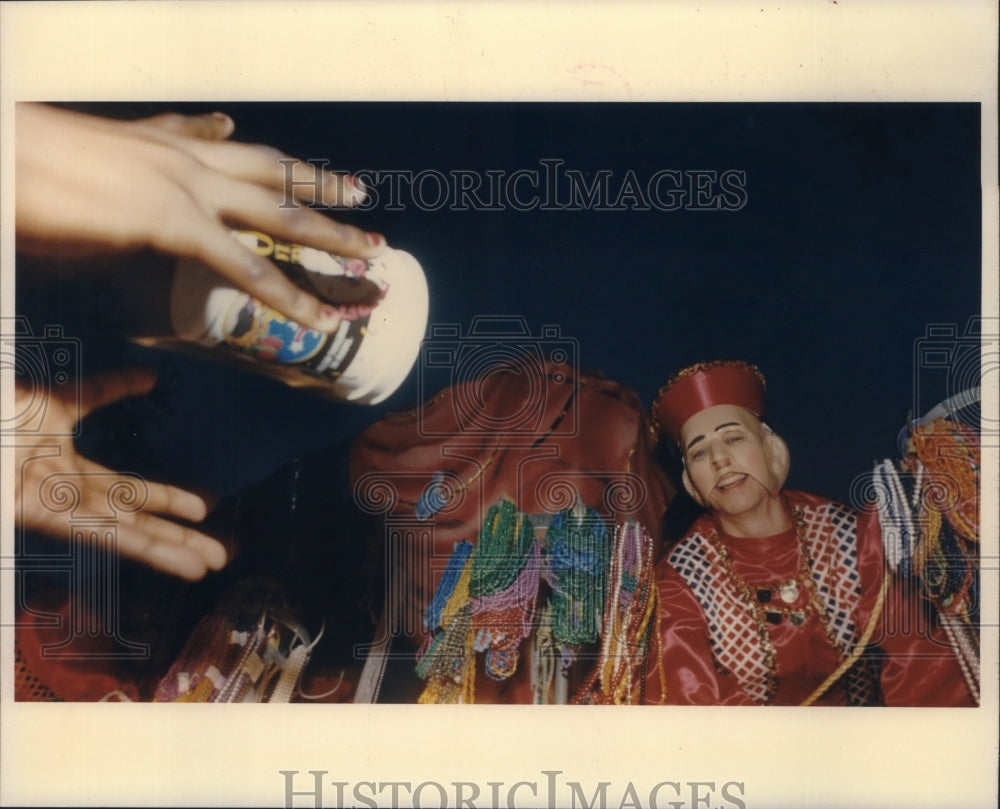 1995 Carnival Parade at night.  - Historic Images