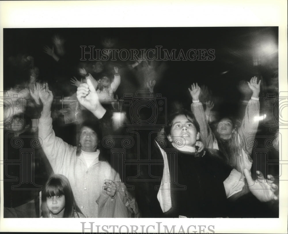 1994 Krewe of Isis parade - Historic Images