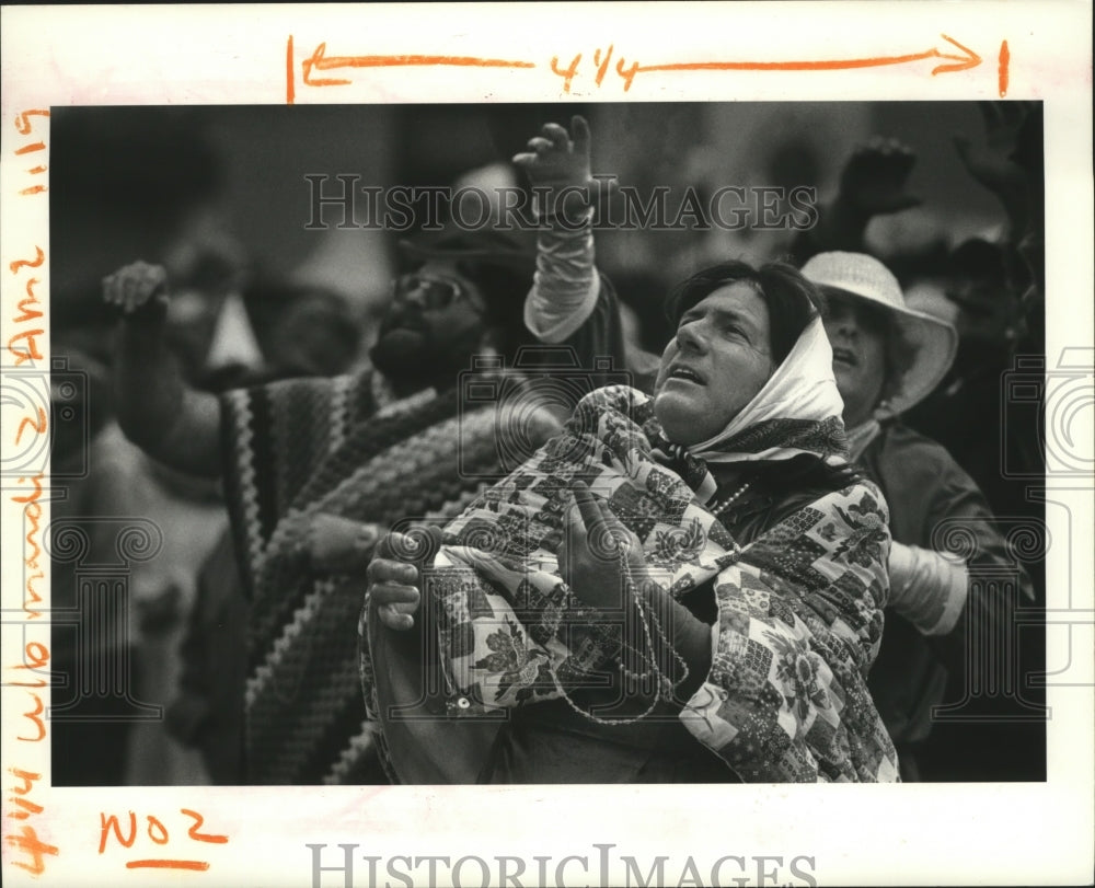 1984 Harold Cossich, dressed as a woman, at Arabi Mardi Gras parade - Historic Images