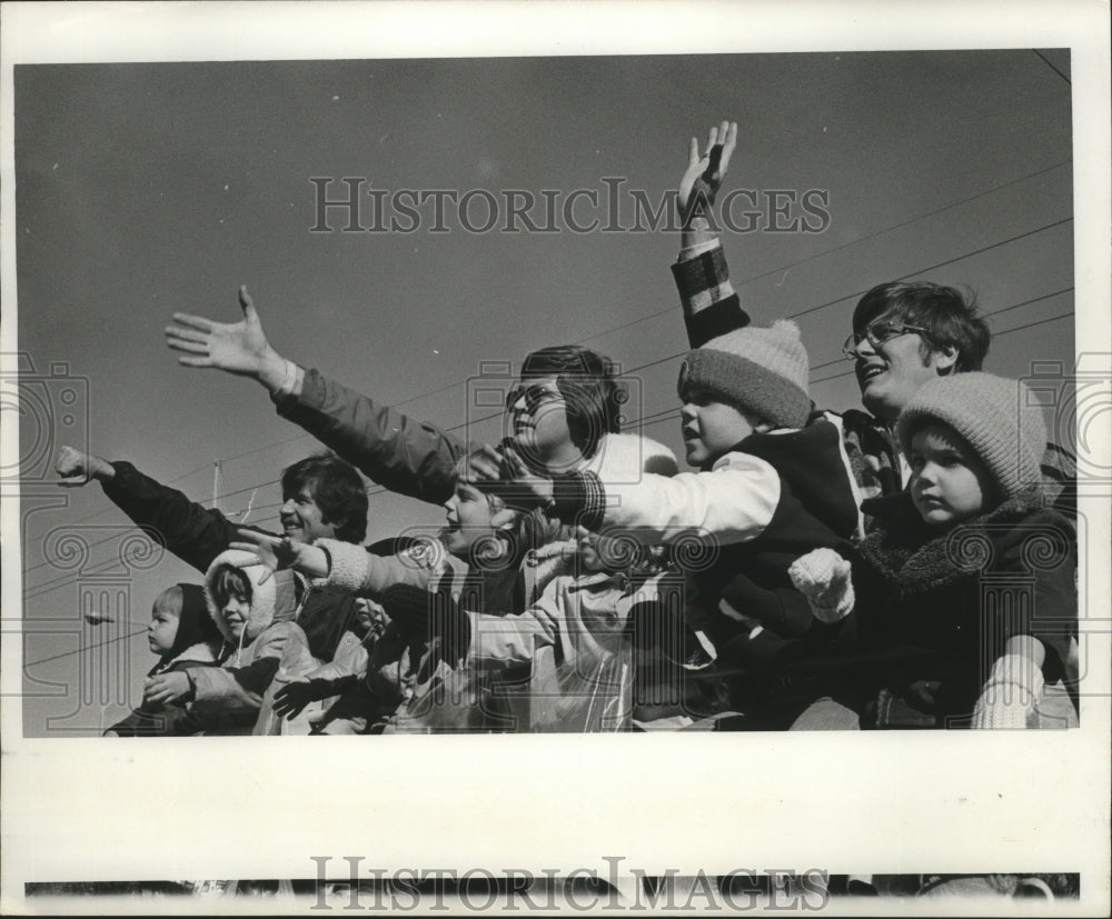 1978 Children with Fathers Watch Carnival Maskers at New Orleans - Historic Images