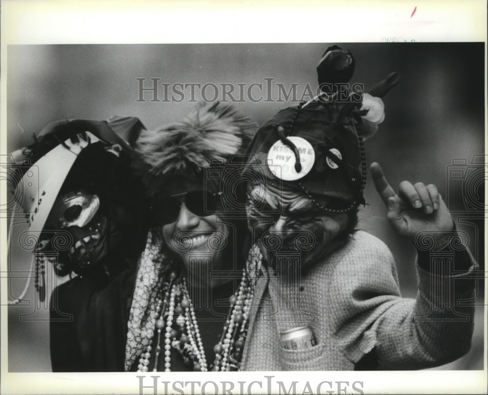 1990 Mardi Gras three headed Carnival Masker New Orleans  - Historic Images