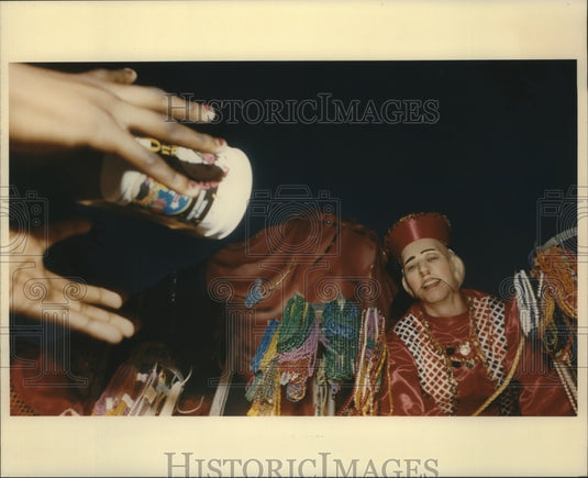 parade - Historic Images