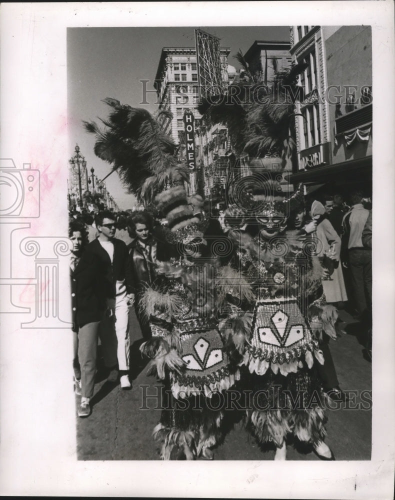 1965 Zulu Chief Dohle Papperman &amp; Anne Walkling in New Orleans - Historic Images