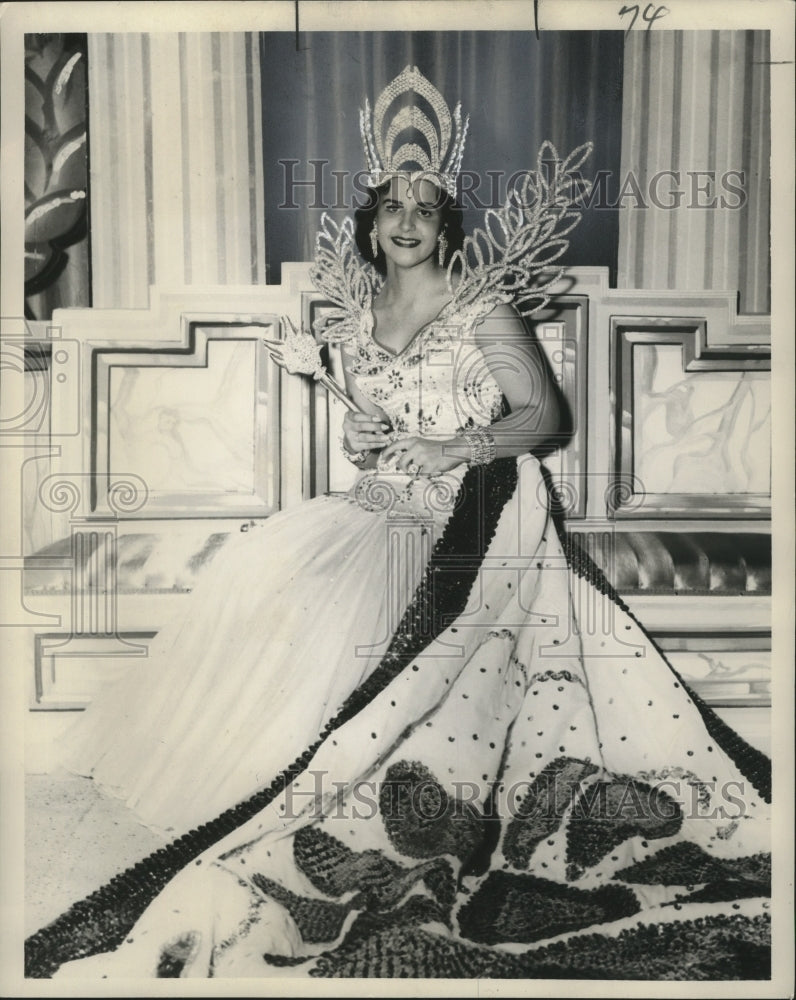 1958 Carnival Queen of Vergilians. Eleanor Marie Krieger. - Historic Images