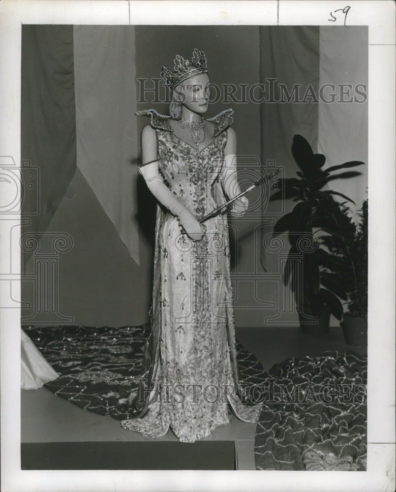 1956 Carnival Queen of Rex - Historic Images