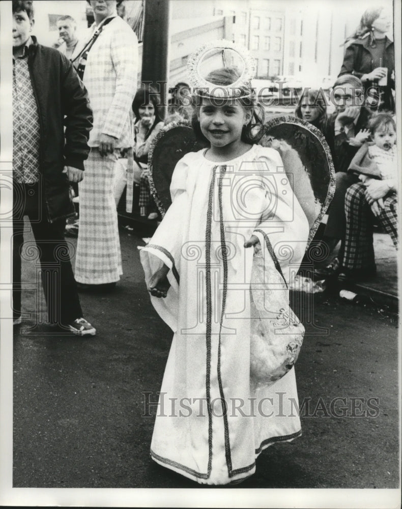 1975 Carnival Masker - Historic Images