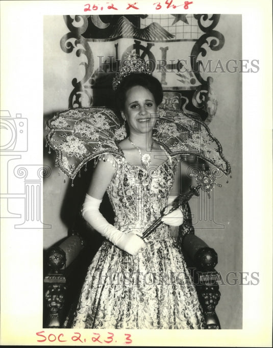 1996 Carnival Queen of Hermes Erin Patricia Simpson.  - Historic Images