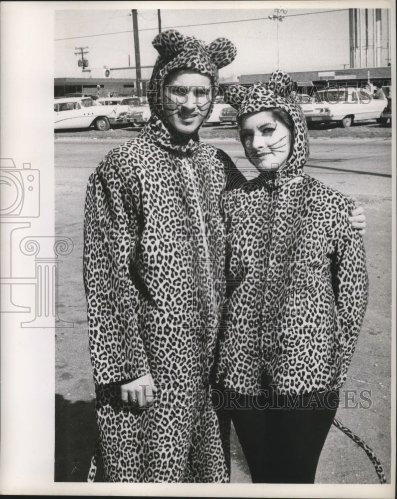 1963 New Orleans Mardi Gras cat costumes  - Historic Images