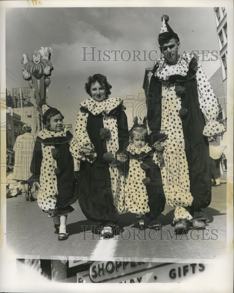 1963 New Orleans Mardi Gras clown family  - Historic Images