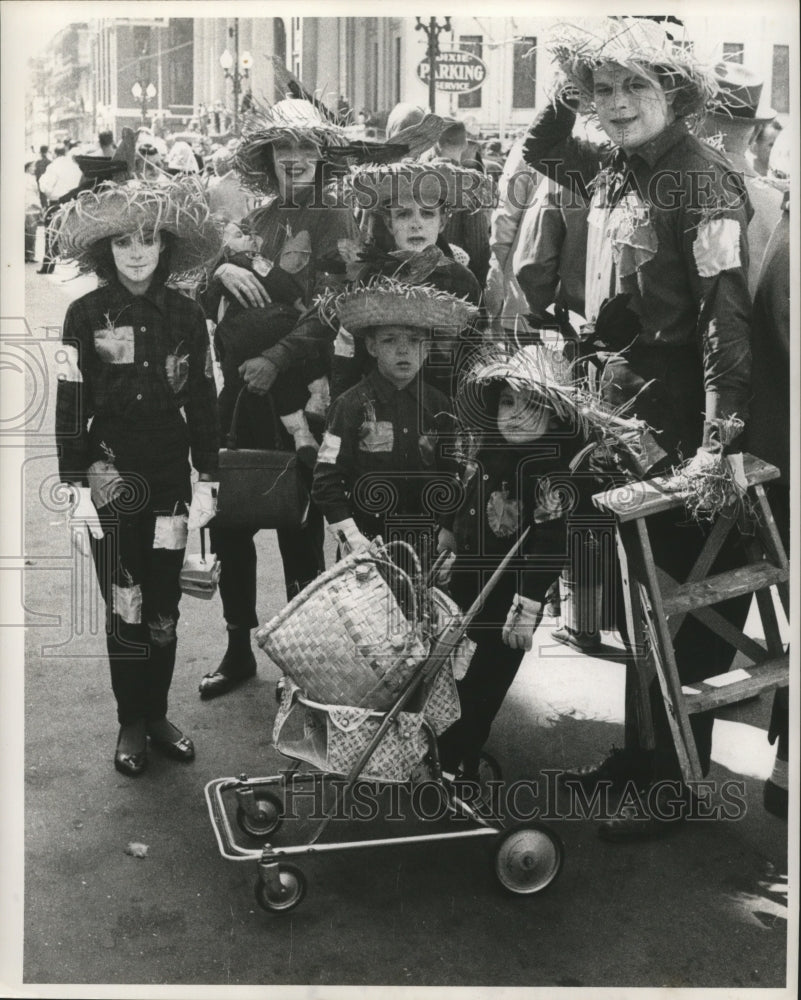 1962 Maskers as Scarecrows at mardi Gras, New Orleans  - Historic Images