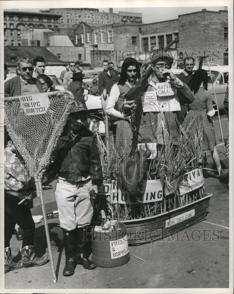 1962 Maskers in Hunting Costume at Mardi Gras, New Orleans - Historic Images