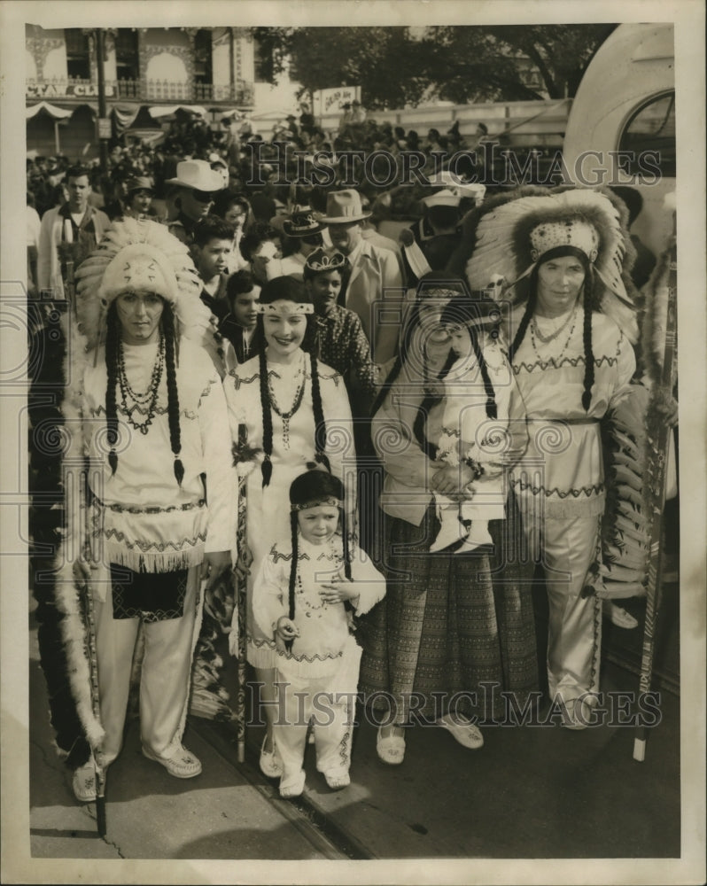 New Orleans Mardi Gras indian costumes in street  - Historic Images