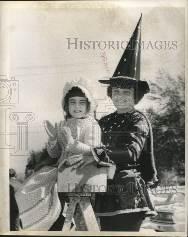 1968 Young Carnival Masker in Prairie Dress &amp; Mom in New Orleasn - Historic Images