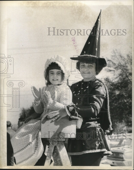 1968 Young Carnival Masker in Prairie Dress & Mom in New Orleasn - Historic Images