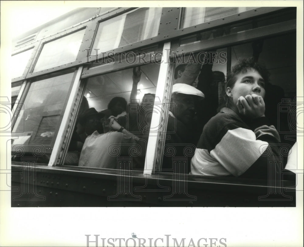 1995 Overflowing Street Car in New Orleans During Lundi Gras - Historic Images