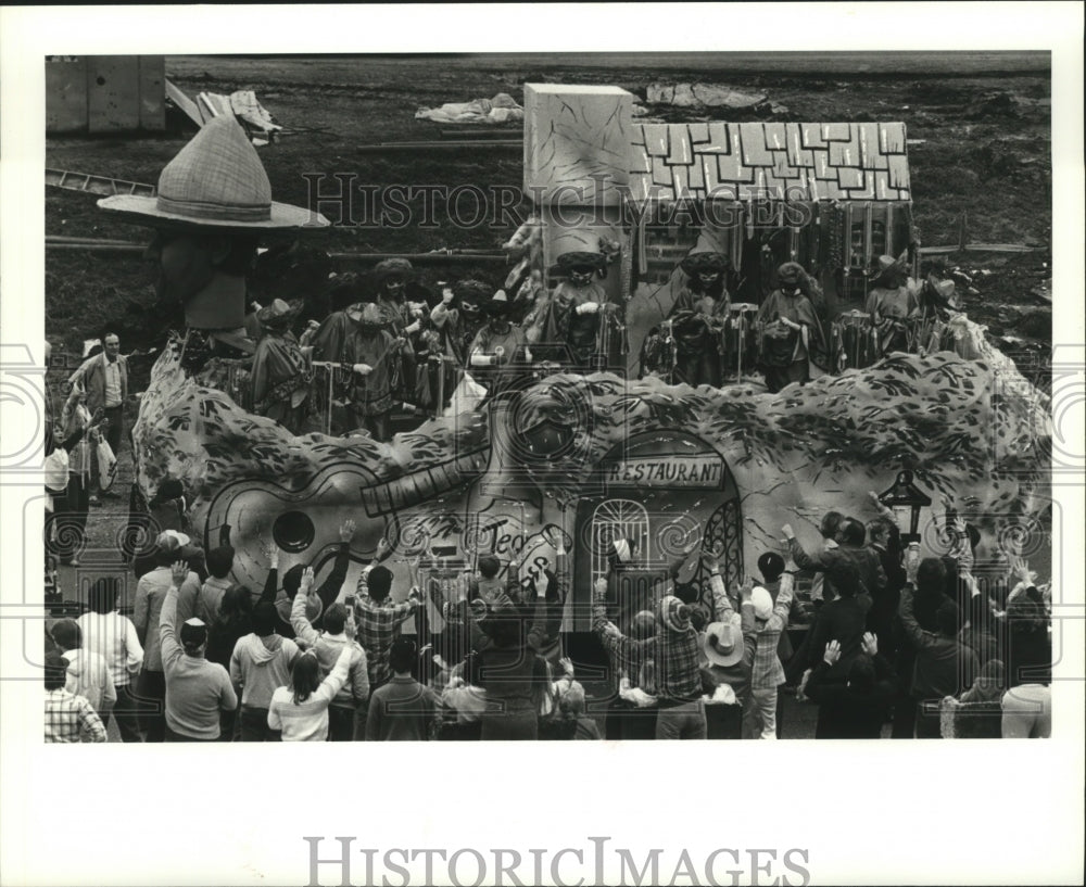 1982 Mardi Gras, New Orleans Carnival Floats - Historic Images