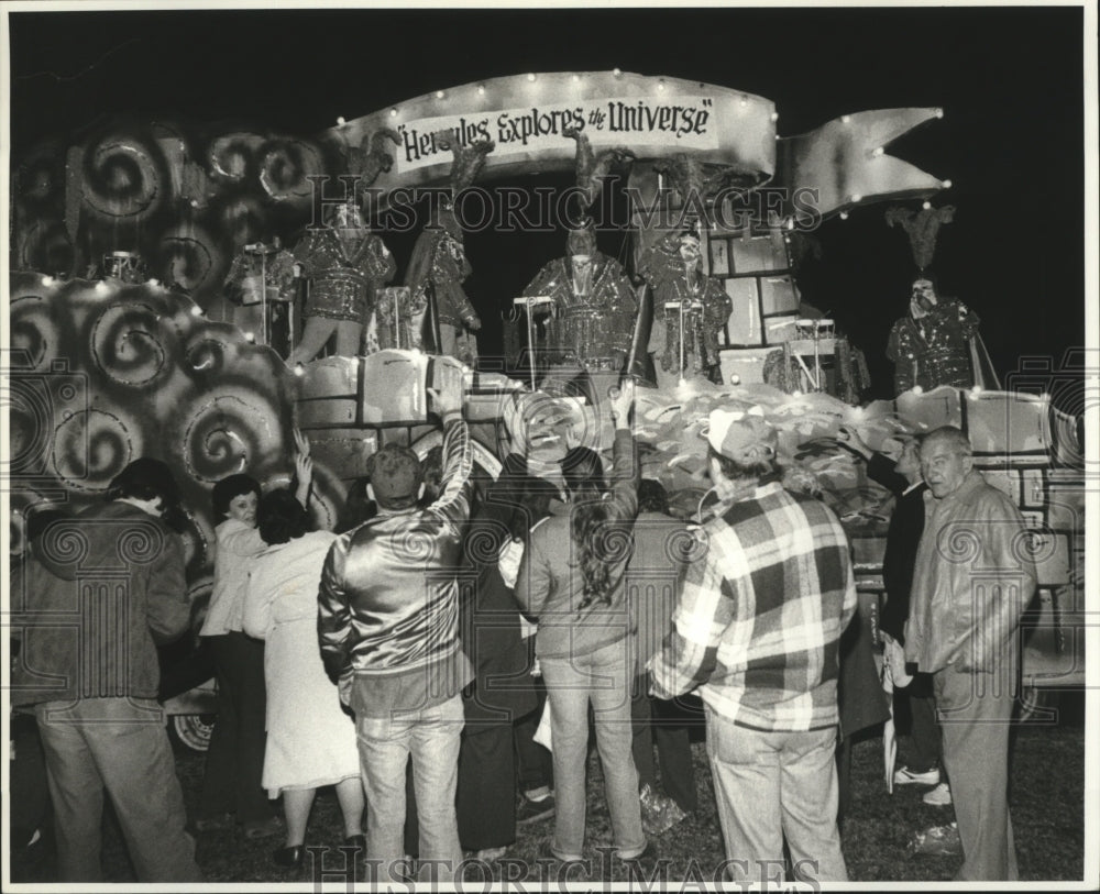 1982 Mardi Gras, New Orleans, Carnival Floats Krewe of Hercules - Historic Images