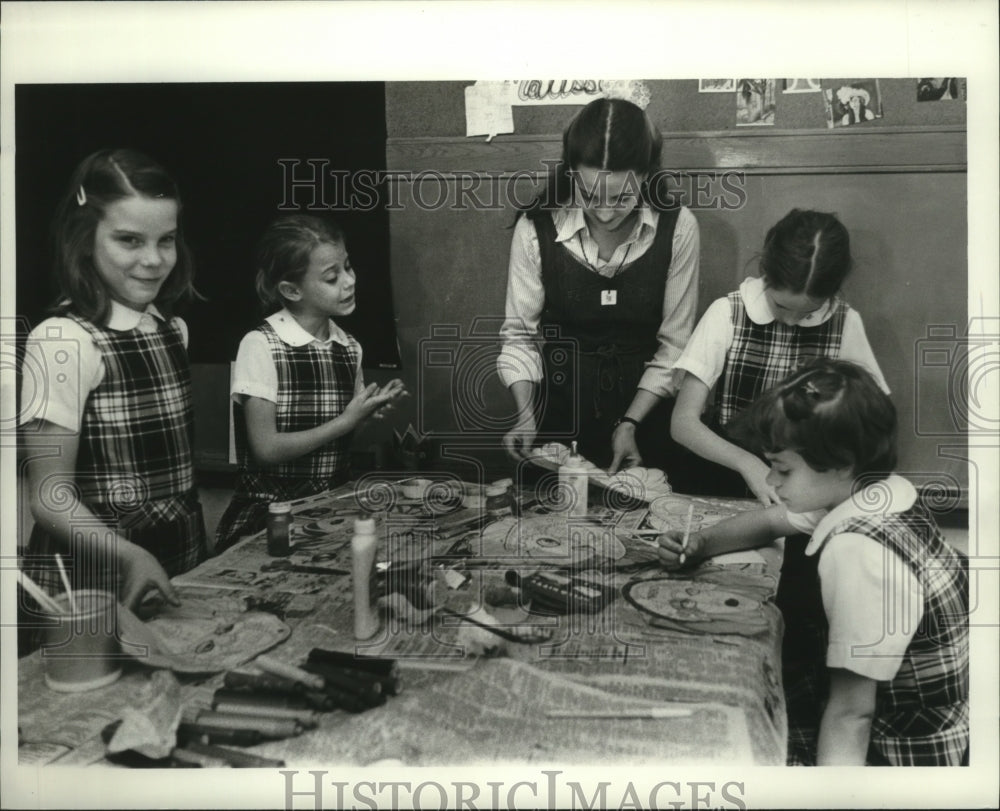 Jefferson Parish Students Decorate Masks for New Orleans Carnival - Historic Images