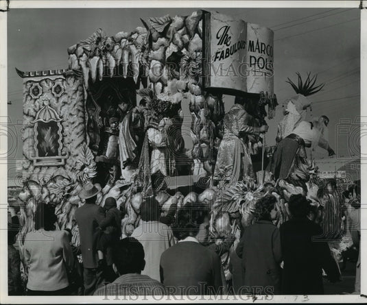 1961 Carnival Float - Historic Images
