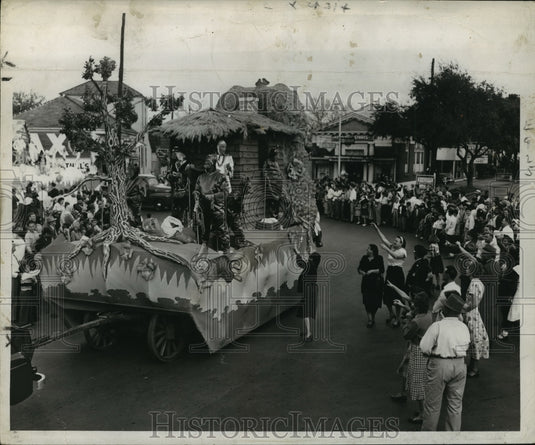 1950 Carnival Parade - Historic Images