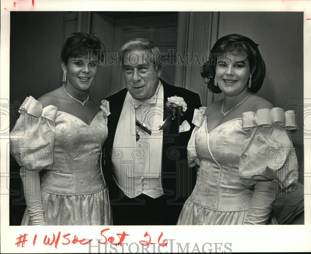 1988 Laura Howard, Luis Banos &amp; Lucille Hodges at Osiris Ball - Historic Images