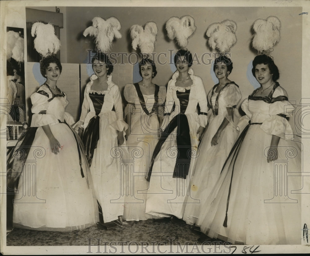 1960 Mardi Gras Carnival Orpheus Maids  - Historic Images