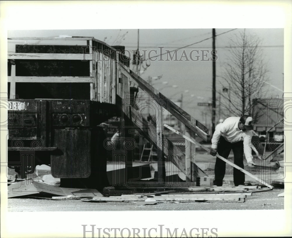 1991 Carnival Floats - Historic Images