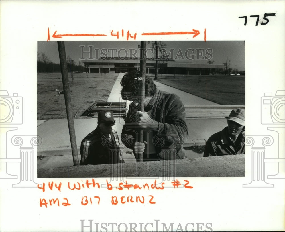 1982 Carnival Stands, Workers  - Historic Images