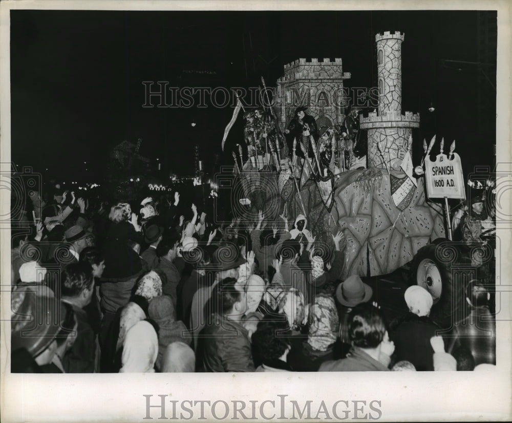 1959 Crowd Watches Babylon Float at Mardi Gras Parade, New Orleans - Historic Images