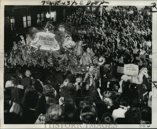 1973 Carnival Parades Bacchanalian clowns decorate marquee of float. - Historic Images
