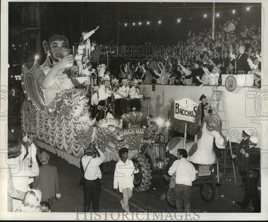 1970 Carnival Parade - Historic Images