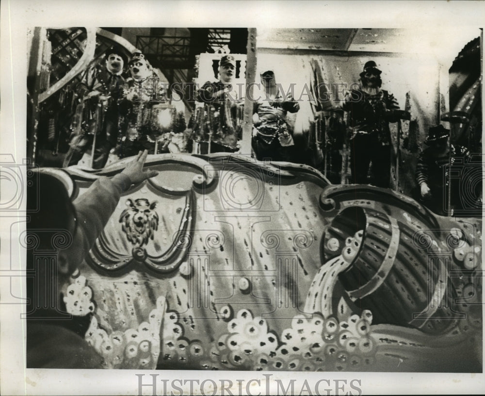 1971 Babylon Float at Parade Mardi Gras, New Orleans  - Historic Images