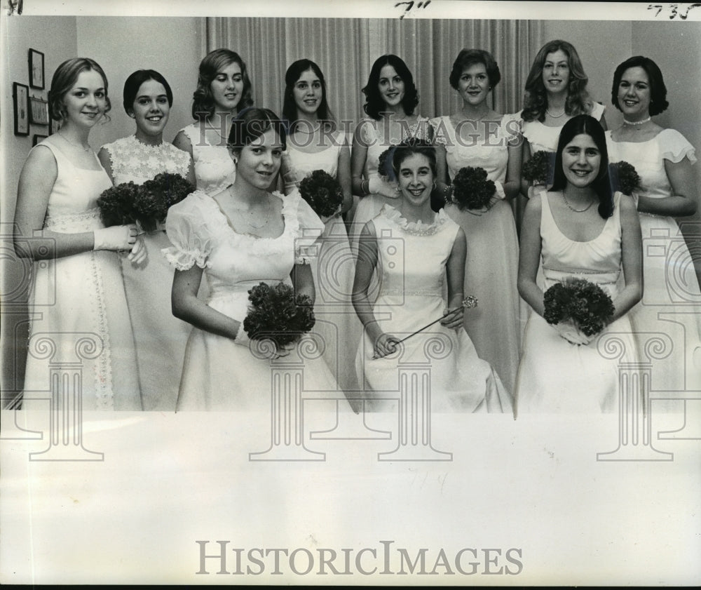 1975 Carnival Ball - Historic Images