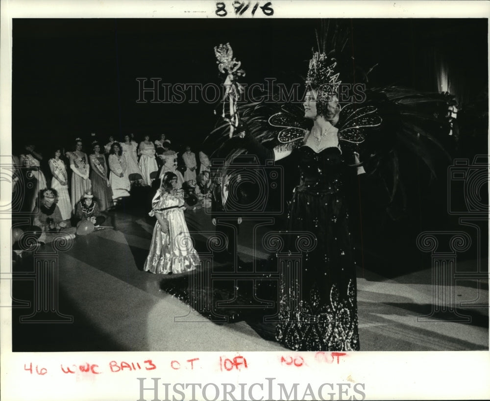 1985 Carnival Ball Krewe of Lourdes Ball at St. Bernard Cultural Ctr - Historic Images