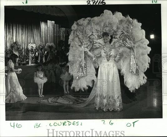 1986 Carnival Ball - Historic Images